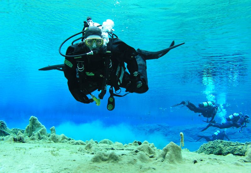 Island aktiviteter dykning