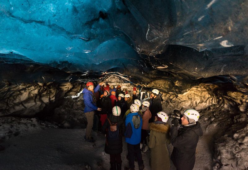 island med barn vinter