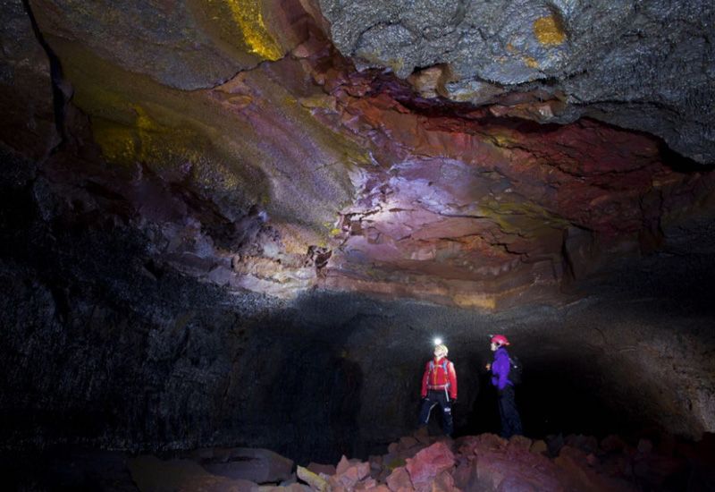 guidad grotttur island